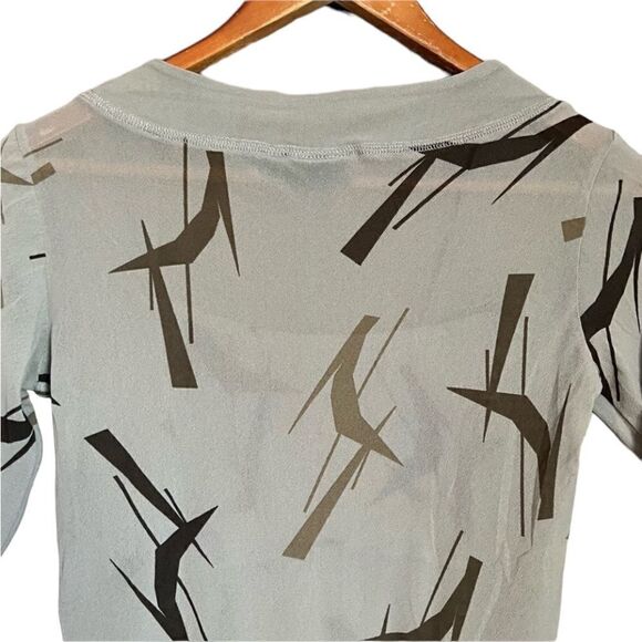 3 for $30! Mexx long sleeve pattern top - Picture 7 of 8